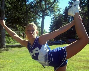 upskirt cheerleader